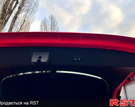 Червоний Ауді E-Tron, об'ємом двигуна 0.28 л та пробігом 47 тис. км за 41200 $, фото 7 на Automoto.ua