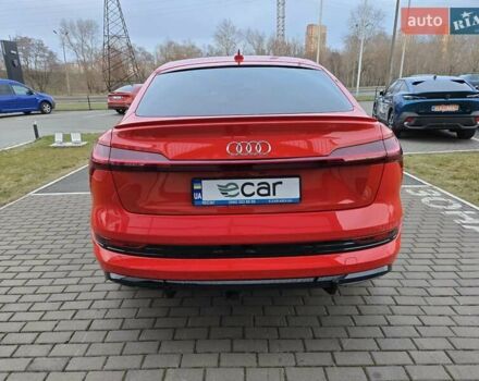 Червоний Ауді E-Tron, об'ємом двигуна 0 л та пробігом 130 тис. км за 35888 $, фото 18 на Automoto.ua