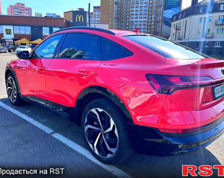 Червоний Ауді E-Tron, об'ємом двигуна 0.28 л та пробігом 47 тис. км за 41200 $, фото 1 на Automoto.ua