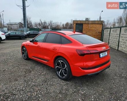 Червоний Ауді E-Tron, об'ємом двигуна 0 л та пробігом 51 тис. км за 46888 $, фото 24 на Automoto.ua