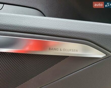 Червоний Ауді E-Tron, об'ємом двигуна 0 л та пробігом 51 тис. км за 46888 $, фото 66 на Automoto.ua