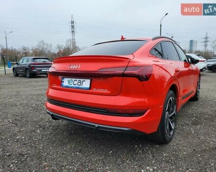 Червоний Ауді E-Tron, об'ємом двигуна 0 л та пробігом 51 тис. км за 46888 $, фото 18 на Automoto.ua