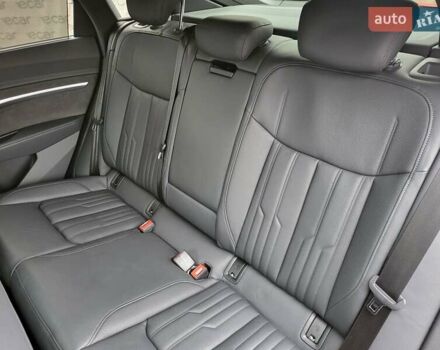 Червоний Ауді E-Tron, об'ємом двигуна 0 л та пробігом 51 тис. км за 46888 $, фото 62 на Automoto.ua