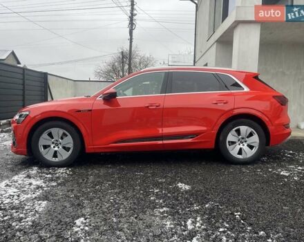 Червоний Ауді E-Tron, об'ємом двигуна 0 л та пробігом 68 тис. км за 33600 $, фото 3 на Automoto.ua