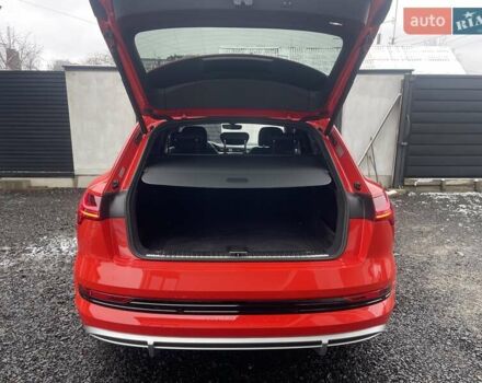 Червоний Ауді E-Tron, об'ємом двигуна 0 л та пробігом 68 тис. км за 33600 $, фото 8 на Automoto.ua