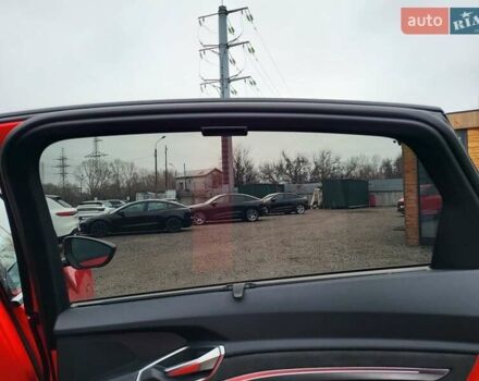 Червоний Ауді E-Tron, об'ємом двигуна 0 л та пробігом 51 тис. км за 46888 $, фото 75 на Automoto.ua