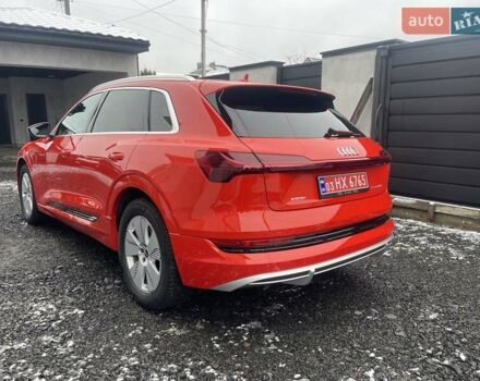 Червоний Ауді E-Tron, об'ємом двигуна 0 л та пробігом 68 тис. км за 33600 $, фото 5 на Automoto.ua