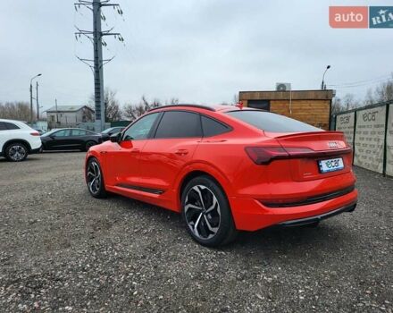 Червоний Ауді E-Tron, об'ємом двигуна 0 л та пробігом 51 тис. км за 46888 $, фото 23 на Automoto.ua