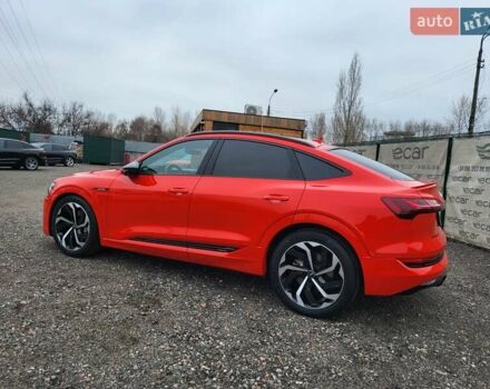 Червоний Ауді E-Tron, об'ємом двигуна 0 л та пробігом 51 тис. км за 46888 $, фото 26 на Automoto.ua