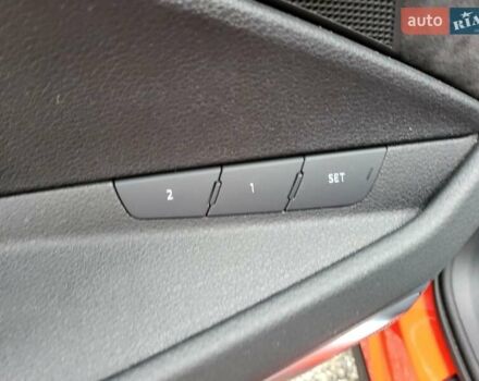 Червоний Ауді E-Tron, об'ємом двигуна 0 л та пробігом 51 тис. км за 46888 $, фото 46 на Automoto.ua