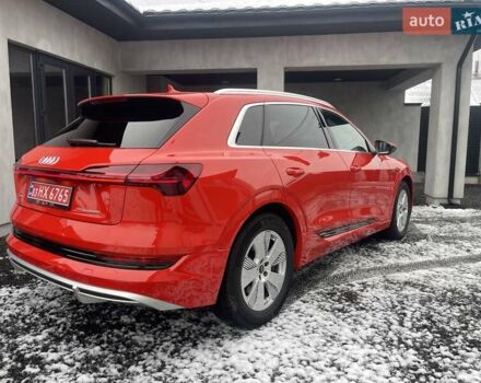 Червоний Ауді E-Tron, об'ємом двигуна 0 л та пробігом 68 тис. км за 33600 $, фото 4 на Automoto.ua