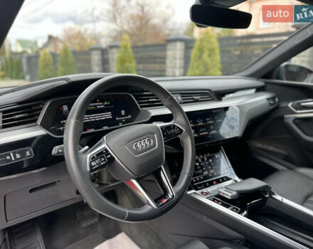 Ауди E-Tron 2022 в Луцке на Automoto.ua Красный Ауди E-Tron, объемом двигателя 0 л и пробегом 36 тыс. км за 48499 $, фото 48 на Automoto.ua