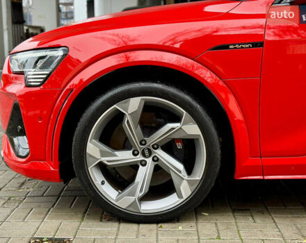 Красный Ауди E-Tron, объемом двигателя 0 л и пробегом 37 тыс. км за 49500 $, фото 19 на Automoto.ua