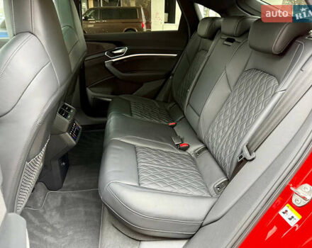 Красный Ауди E-Tron, объемом двигателя 0 л и пробегом 37 тыс. км за 49500 $, фото 47 на Automoto.ua