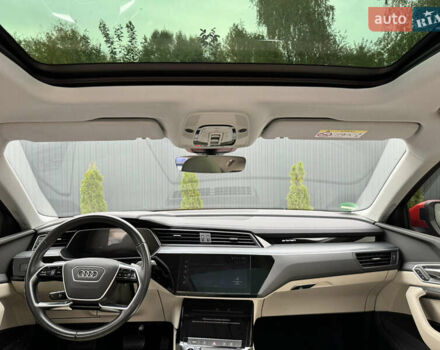 Красный Ауди E-Tron, объемом двигателя 0 л и пробегом 59 тыс. км за 37900 $, фото 23 на Automoto.ua