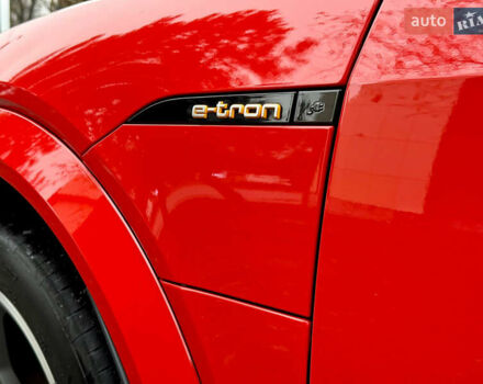 Красный Ауди E-Tron, объемом двигателя 0 л и пробегом 37 тыс. км за 49500 $, фото 30 на Automoto.ua