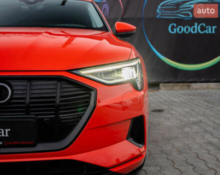 Червоний Ауді E-Tron, об'ємом двигуна 0 л та пробігом 175 тис. км за 28400 $, фото 6 на Automoto.ua