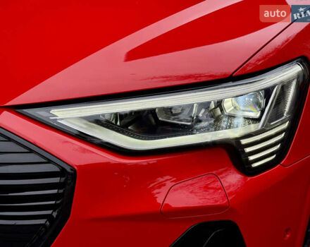 Красный Ауди E-Tron, объемом двигателя 0 л и пробегом 37 тыс. км за 49500 $, фото 99 на Automoto.ua