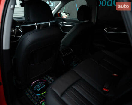 Червоний Ауді E-Tron, об'ємом двигуна 0 л та пробігом 175 тис. км за 28400 $, фото 43 на Automoto.ua