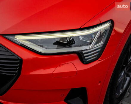 Червоний Ауді E-Tron, об'ємом двигуна 0 л та пробігом 175 тис. км за 28400 $, фото 9 на Automoto.ua