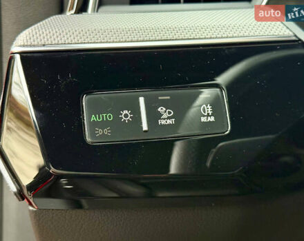 Красный Ауди E-Tron, объемом двигателя 0 л и пробегом 37 тыс. км за 49500 $, фото 38 на Automoto.ua