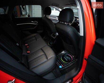 Червоний Ауді E-Tron, об'ємом двигуна 0 л та пробігом 175 тис. км за 28400 $, фото 69 на Automoto.ua