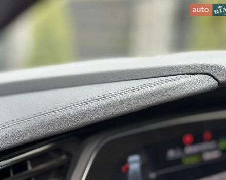 Красный Ауди E-Tron, объемом двигателя 0 л и пробегом 36 тыс. км за 48499 $, фото 71 на Automoto.ua