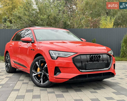 Красный Ауди E-Tron, объемом двигателя 0 л и пробегом 59 тыс. км за 37900 $, фото 19 на Automoto.ua
