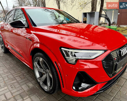 Красный Ауди E-Tron, объемом двигателя 0 л и пробегом 37 тыс. км за 49500 $, фото 10 на Automoto.ua