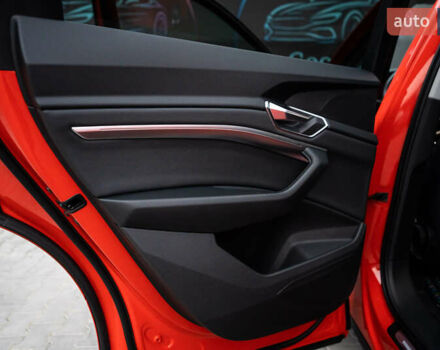 Червоний Ауді E-Tron, об'ємом двигуна 0 л та пробігом 175 тис. км за 28400 $, фото 66 на Automoto.ua