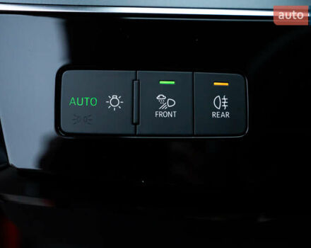 Червоний Ауді E-Tron, об'ємом двигуна 0 л та пробігом 175 тис. км за 28400 $, фото 101 на Automoto.ua