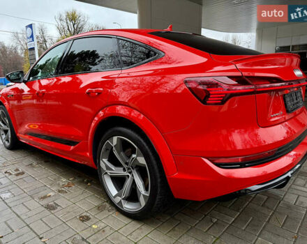 Красный Ауди E-Tron, объемом двигателя 0 л и пробегом 37 тыс. км за 49500 $, фото 16 на Automoto.ua