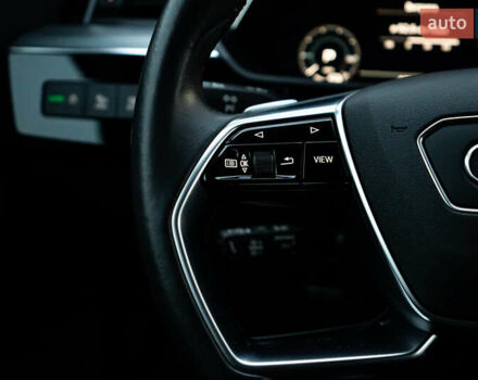 Червоний Ауді E-Tron, об'ємом двигуна 0 л та пробігом 175 тис. км за 28400 $, фото 85 на Automoto.ua