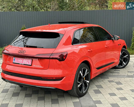 Красный Ауди E-Tron, объемом двигателя 0 л и пробегом 59 тыс. км за 37900 $, фото 11 на Automoto.ua