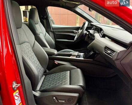 Красный Ауди E-Tron, объемом двигателя 0 л и пробегом 37 тыс. км за 49500 $, фото 62 на Automoto.ua