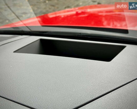 Красный Ауди E-Tron, объемом двигателя 0 л и пробегом 37 тыс. км за 49500 $, фото 66 на Automoto.ua