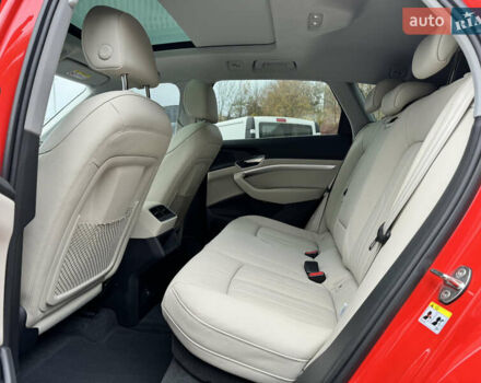 Красный Ауди E-Tron, объемом двигателя 0 л и пробегом 59 тыс. км за 37900 $, фото 28 на Automoto.ua