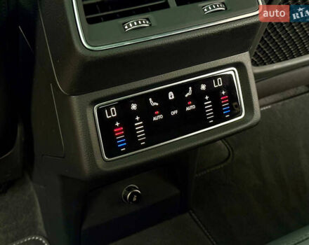 Красный Ауди E-Tron, объемом двигателя 0 л и пробегом 37 тыс. км за 49500 $, фото 43 на Automoto.ua