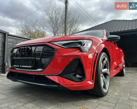 Ауди E-Tron 2022 в Луцке на Automoto.ua Красный Ауди E-Tron, объемом двигателя 0 л и пробегом 36 тыс. км за 48499 $, фото 12 на Automoto.ua