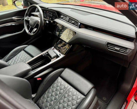 Красный Ауди E-Tron, объемом двигателя 0 л и пробегом 37 тыс. км за 49500 $, фото 70 на Automoto.ua