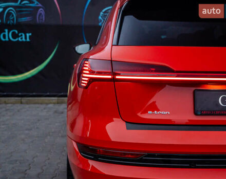 Червоний Ауді E-Tron, об'ємом двигуна 0 л та пробігом 175 тис. км за 28400 $, фото 52 на Automoto.ua