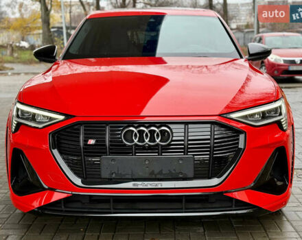 Красный Ауди E-Tron, объемом двигателя 0 л и пробегом 37 тыс. км за 49500 $, фото 21 на Automoto.ua