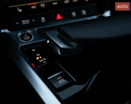 Червоний Ауді E-Tron, об'ємом двигуна 0 л та пробігом 175 тис. км за 28400 $, фото 87 на Automoto.ua