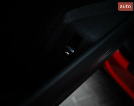 Червоний Ауді E-Tron, об'ємом двигуна 0 л та пробігом 175 тис. км за 28400 $, фото 61 на Automoto.ua