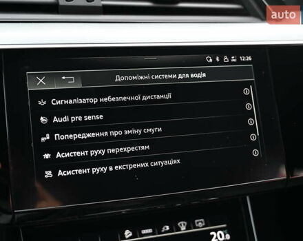 Красный Ауди E-Tron, объемом двигателя 0 л и пробегом 52 тыс. км за 42429 $, фото 16 на Automoto.ua