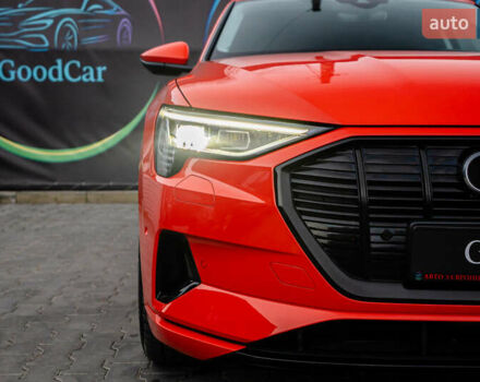 Червоний Ауді E-Tron, об'ємом двигуна 0 л та пробігом 175 тис. км за 28400 $, фото 5 на Automoto.ua