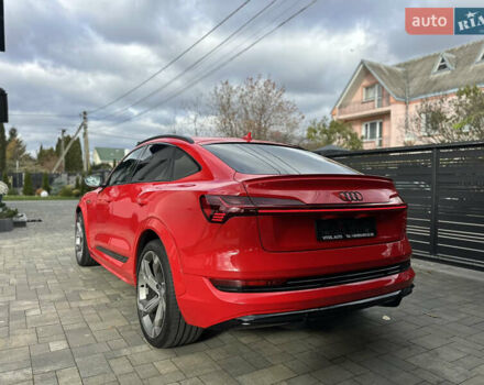 Ауди E-Tron 2022 в Луцке на Automoto.ua Красный Ауди E-Tron, объемом двигателя 0 л и пробегом 36 тыс. км за 48499 $, фото 8 на Automoto.ua