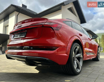 Красный Ауди E-Tron, объемом двигателя 0 л и пробегом 36 тыс. км за 48499 $, фото 5 на Automoto.ua