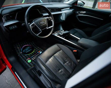 Червоний Ауді E-Tron, об'ємом двигуна 0 л та пробігом 175 тис. км за 28400 $, фото 62 на Automoto.ua