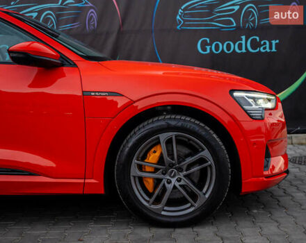 Червоний Ауді E-Tron, об'ємом двигуна 0 л та пробігом 175 тис. км за 28400 $, фото 20 на Automoto.ua